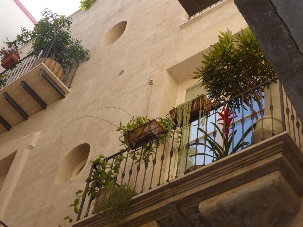 Appartamento In Palazzo Lampedusa Παλέρμο Εξωτερικό φωτογραφία