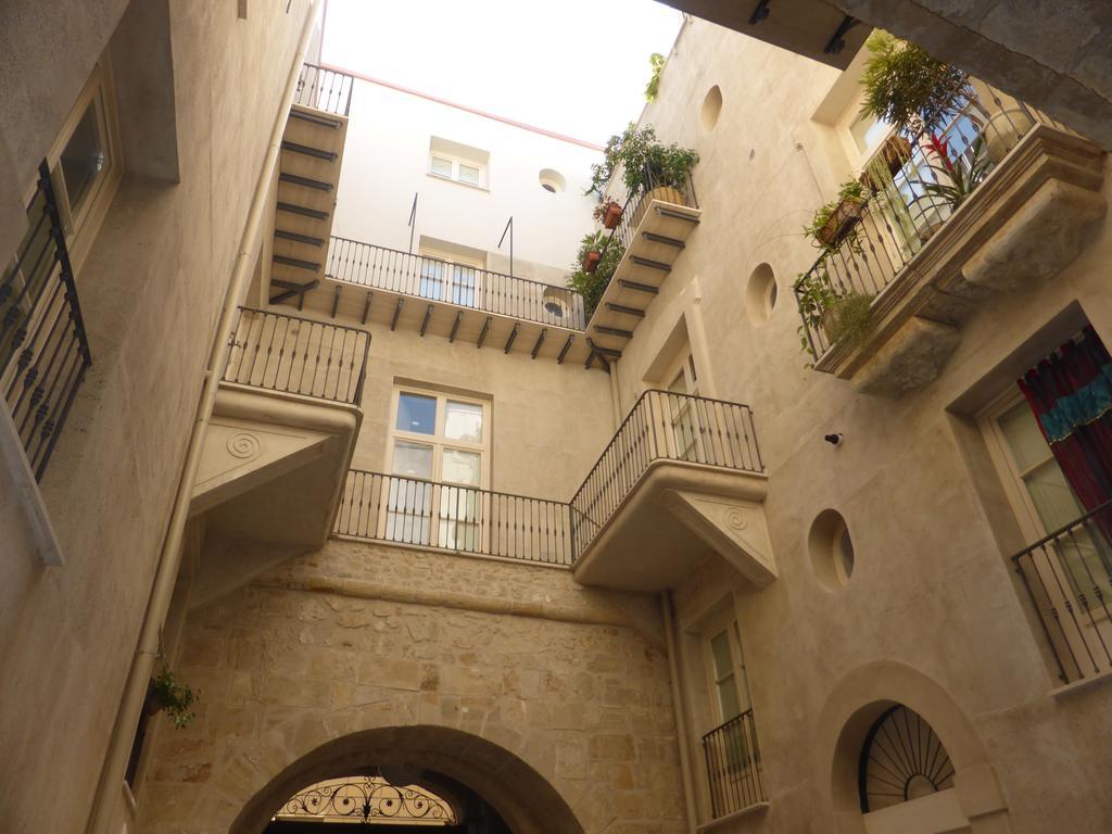 Appartamento In Palazzo Lampedusa Παλέρμο Εξωτερικό φωτογραφία